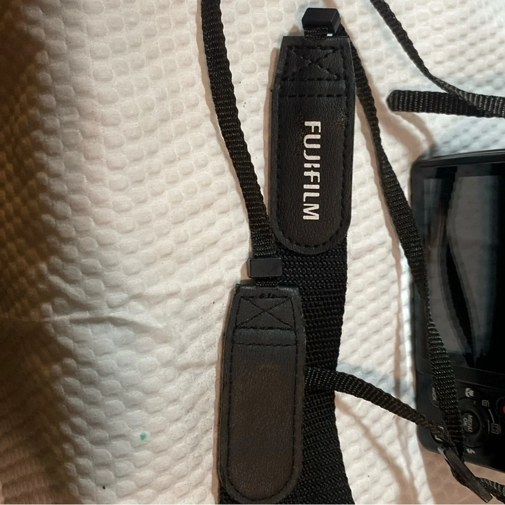 Fuji Finepix S4830 16MP Digital Point&Shoot Camera, 30X Zoom, Tested